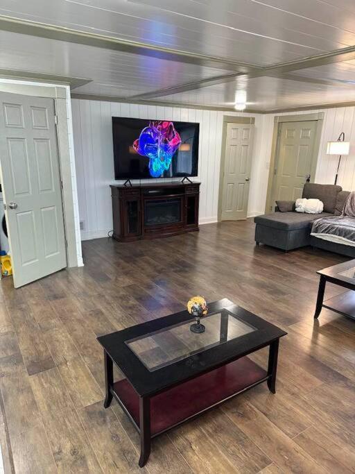 Hot Tub 5 Beds Apartment Moorhead Ngoại thất bức ảnh